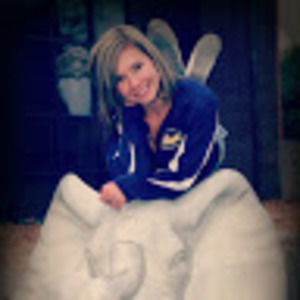 Meet your Posher, Cortney